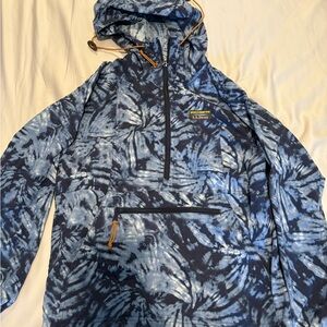 L.L. Bean Blue and White Tie-Dye Hoodiex